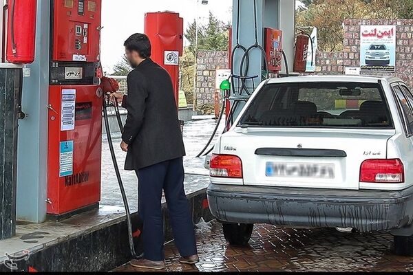 احتمال افزایش قیمت و بازی خطرناک رسانه ها با بنزین