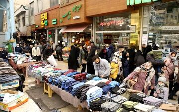 تنگ‌تر شدن عرصه دستفروشی/  مالیات گریبان دستفروشان را گرفت