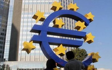 رکودکارخانه‌های در منطقه یورو کاهش یافت