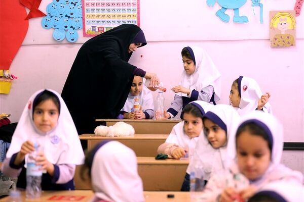 بحران کمبود فضای آموزشی در ۳استان/ مدارس تهران دو شیفته شدند