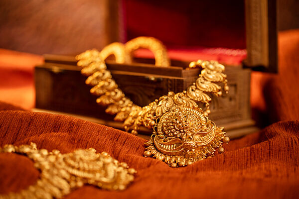 پیش‌بینی قیمت طلا و سکه ۶ تیر ۱۴۰۳ / سکه خط مقاومت را شکست