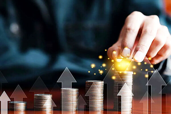 آوار بلای نرخ۳۰درصدی سود بانکی بر سر بازار سرمایه/سیاست‌های انقباضی دولت چه برسر تولید آورد؟