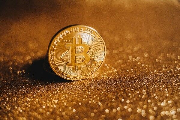 پیش‌بینی جدید بزرگترین بانک جهان از سرنوشت طلا و بیت‌کوین