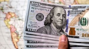  عبور قیمت یورو از ۳۰۰ هزار تومان