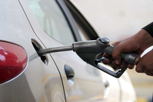 خبر جدید وزیر نفت برای دارندگان کارت سوخت