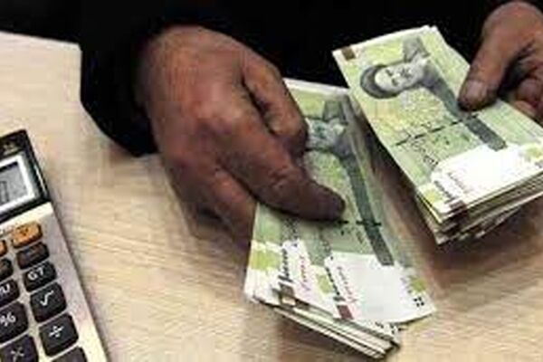  90 درصد هزینه های تولید شامل حال کارگر نیست/ کارگران چشم انتظار افزایش حقوق