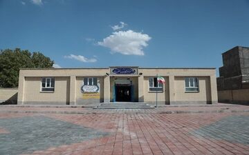 بیمه ملت هزینه چاپ سررسید نوروزی را به ساخت مدرسه در سیستان و بلوچستان اختصاص داد