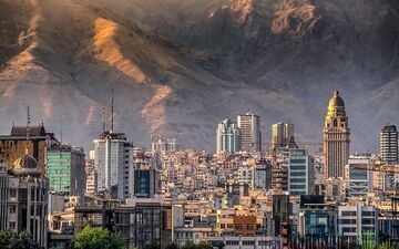 معامله‌گران بازار مسکن دست به عصا شدند/ خرید و فروش خانه پس از انتخابات رونق می‌گیرد؟ 