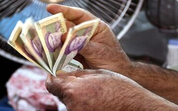 کارگران همچنان در انتظار همسان‌سازی حقوق با تورم / دولت ترمیم دستمزد را می‌پذیرد؟