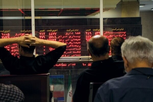 پیام اول صبح بورس را به هم ریخت /  منابع تزریقی صندوق توسعه خرج ۲ ساعت معاملات است