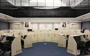 عبور ارزش دلاری ۴ بورس ایران از ۲۰۰ میلیارد