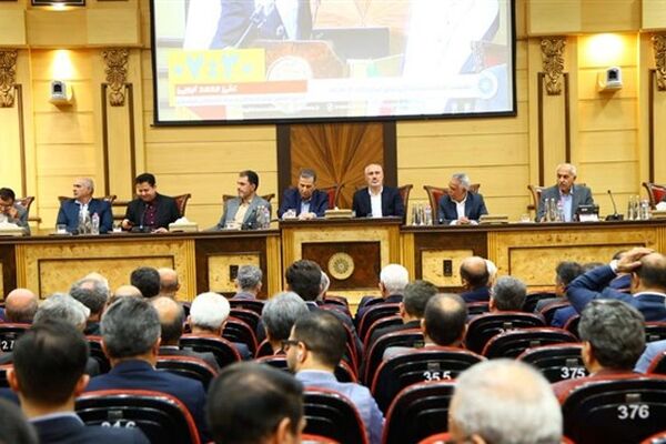 تیغ قیمت‌گذاری دستوری برگلوی فعالان اقتصادی