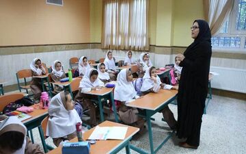 کارمندان دولت بخوانند‌/طرح طبقه‌بندی مشاغل در ایستگاه پایانی 