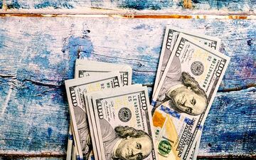 قیمت دلار ثابت می‌ماند؟