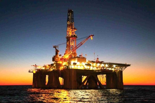 سیزدهمین نمایشگاه صنعت نفت خوزستان با حضور ۲۷۱ شرکت افتتاح شد