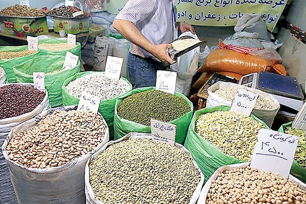 واردات حبوبات بازهم به تعویق افتاد