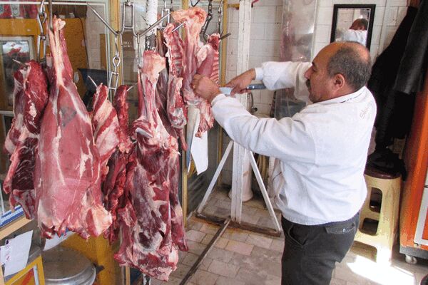 عرضه گوشت قرمز در تیرماه ۱۴درصد کاهش یافت