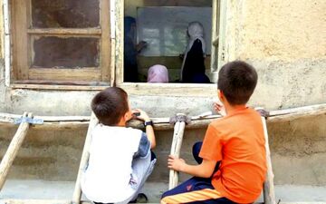 زنگ هشدار ترک تحصیل در کشور / دوری پسران از نیمکت‌های مدرسه