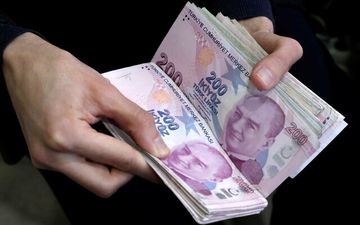 لیر ترکیه در برابر دلار به پایین‌ترین سطح خود رسید 