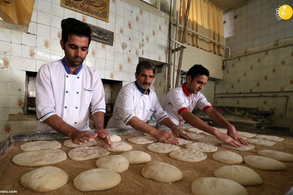پرداخت بیش از ۲۰۰ همت یارانه به بخش آرد و نان