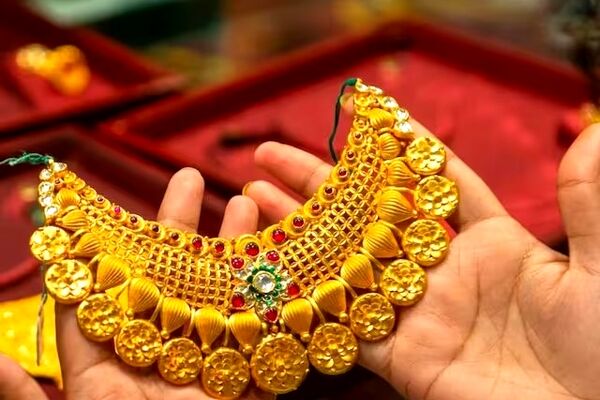 امسال طلا بخریم؟ 