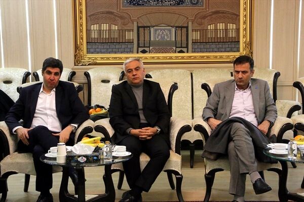 دیدار رئیس اتاق تبریز با رییس کل بیمه مرکزی