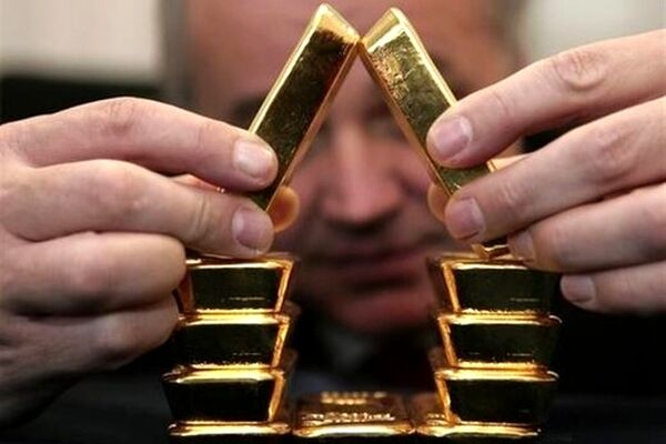 طلای جهانی تغییر مسیر داد