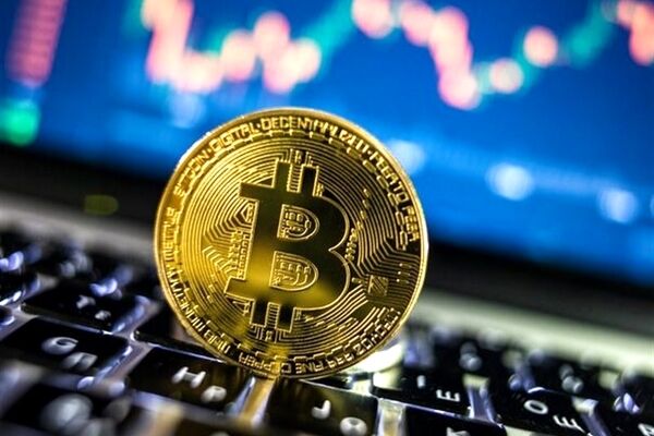80 درصد معاملات ارز دیجیتال در اختیار 5 صرافی/ 12 هزار میلیون ایرانی ترید می‌کنند