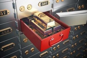 تفاوت خرید طلا از بانک با خرید از پلتفرم‌های آنلاین