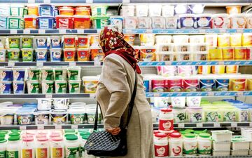 جهش ۱۰۰ درصدی قیمت محصولات لبنی/حذف لبنیات از سفره‌ خانوار