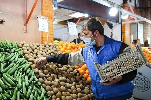 تورم سنگین میوه و تره‌بار/افزایش افسارگسیخته قیمت گوجه‌فرنگی
