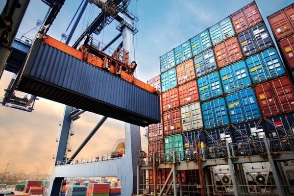تناقض آمارهای اقتصادی دولت/ کدام را باور کنیم، کمبود ارز یا رشد صادرات؟ ​