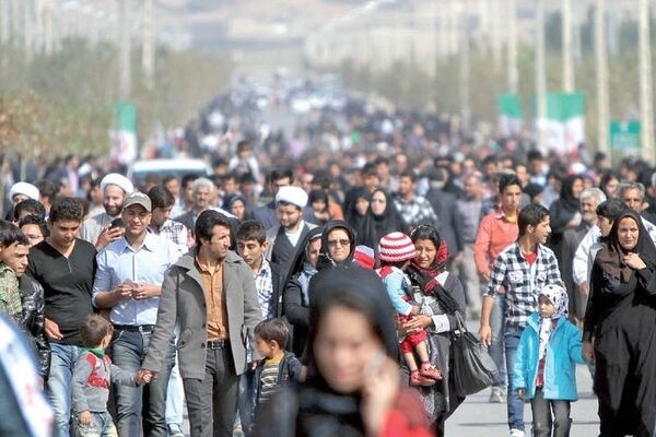 هشدار درباره افزایش نرخ کهنسالی/ جمعیت ایران ۲۰ سال بعد چند نفر می‌شود؟