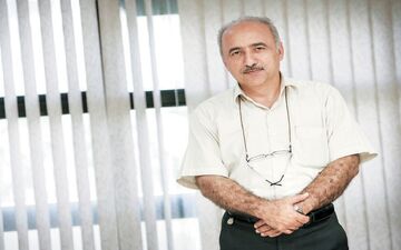 افقه: شوک «طوفان الاقصی» به فرزین /  شرط ماندگاری او دچار چالش می‌شود؟