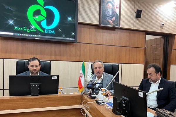 ارزش دلاری مواد پتروشیمی در حوزه دارو تا ۱۰۰ برابر می شود