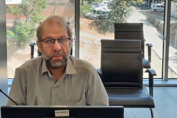 دولت منتظر تبعات قیمت‌گذاری دستوری لبنیات باشد