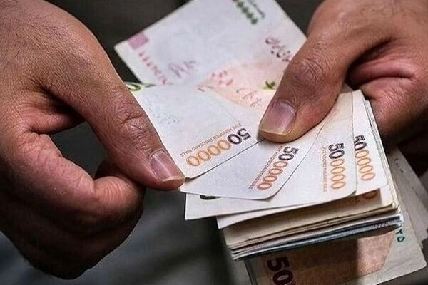 جزییات جدید از مصوبه کمیسیون تلفیق/افزایش پلکانی حقوق کارمندان در سال آینده منتفی است؟