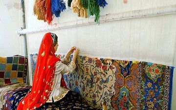 فعالان فرش دستباف، ارز دولتی نمی‌گیرند اما باید ارز به دولت بدهند