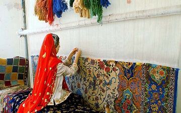 فعالان فرش دستباف، ارز دولتی نمی‌گیرند اما باید ارز به دولت بدهند