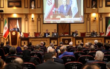 بیانیه هیات نمایندگان اتاق ایران پیرامون شعار سال 1404، مذاکرات بین‌المللی و الزامات تعامل مالی جهانی