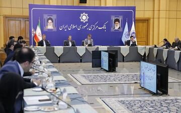 بزودی، اجرای ریال برون مرزی با روسیه / وعده «گشایش بازار ارز» رئیس کل بانک مرکزی