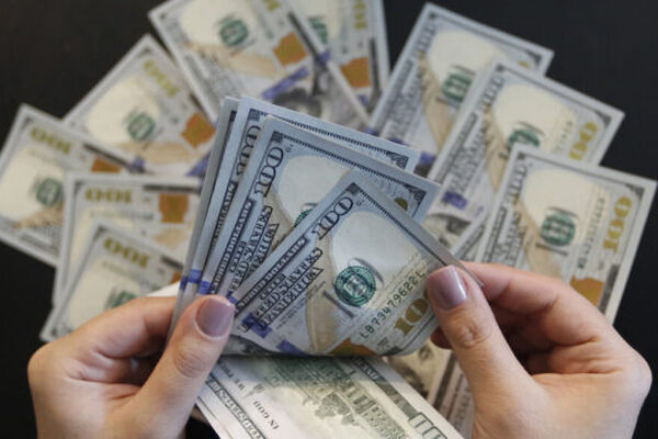 چرا مکانیسم دولت در دستیابی به ارز صادراتی اشتباه است؟