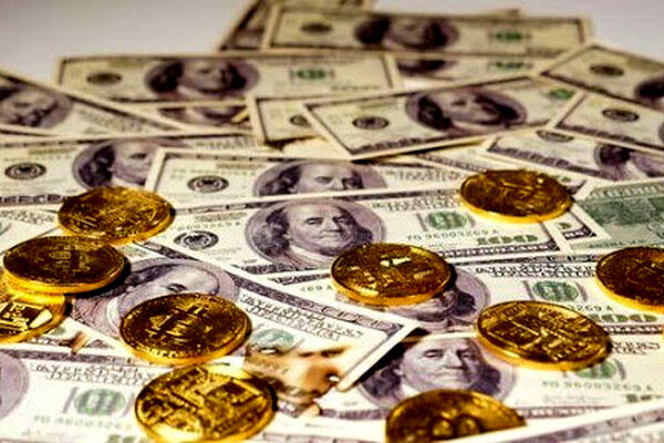 عقب گرد قیمت دلار، سکه و طلا / درهم پایین کشید