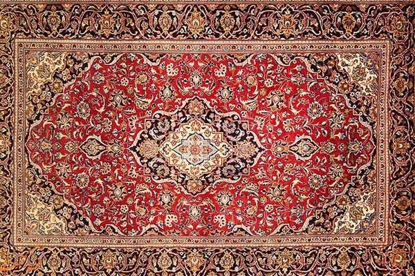 رونق صنعت فرش با شناسنامه‌دار شدن آن