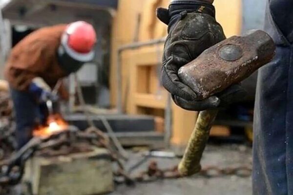 چرا کارگران پیمانکاری از «بازنشستگی پیش از موعد» محروم شده‌اند؟