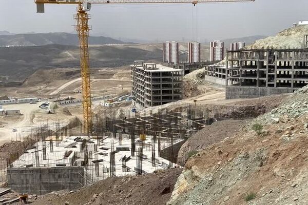 دست به دامن خارجی‌ها نشوید، بخش خصوصی ایرانی را ببینید