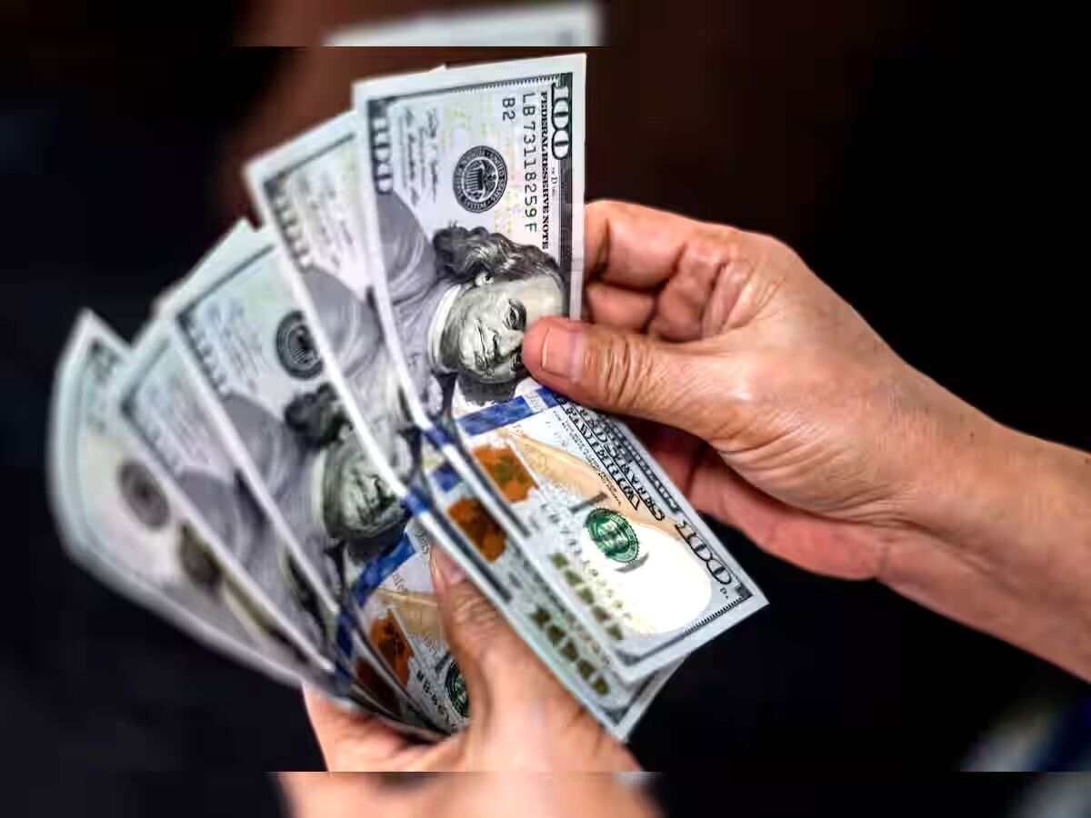 سقوط قیمت دلار آزاد و مبادله‌ای