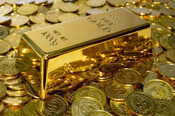 عقبگرد قیمت طلای جهانی/کاهش جذابیت نگهداری طلای بدون بازده