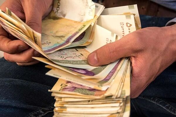 وزیر کار زمان تعیین دستمزد کارگران را اعلام کرد