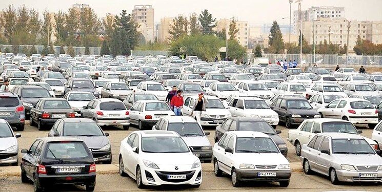 دور باطل قیمت‌گذاری خودرو/گرانی خودرو ادامه دارد